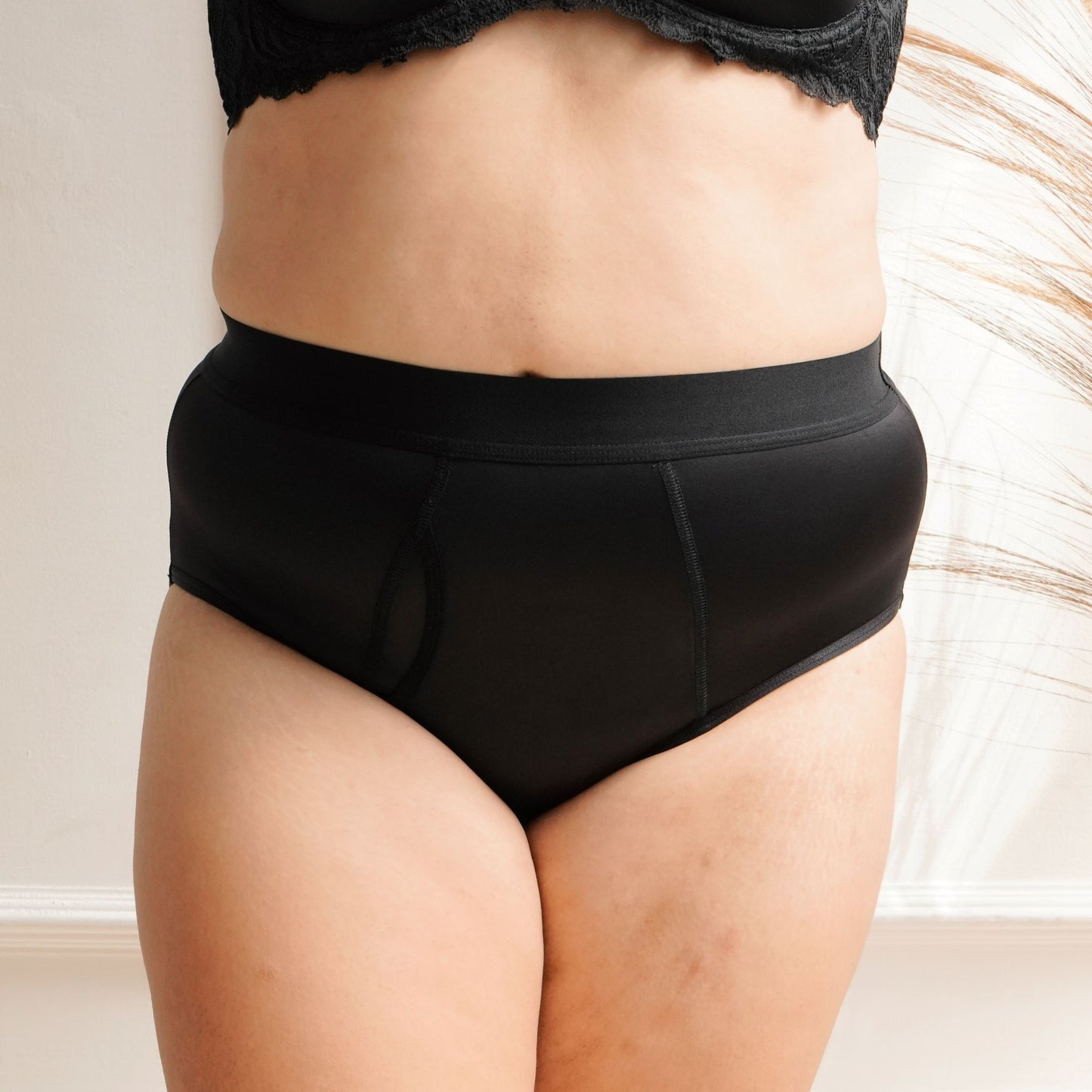 High Waist Period Briefs for Winged Pads | Black